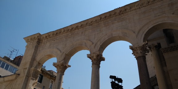 G1527968960789