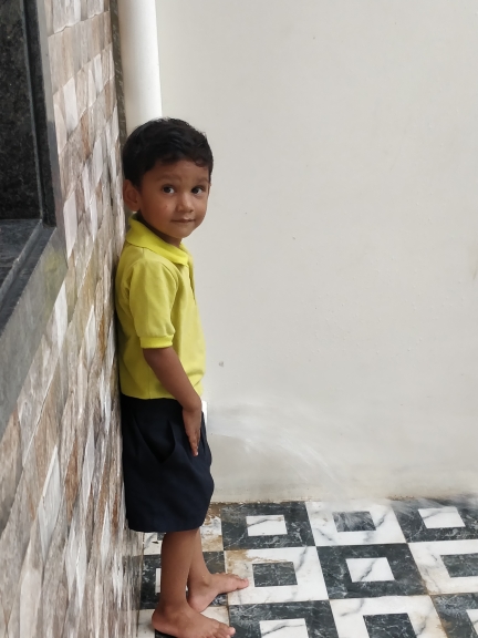 09479888823