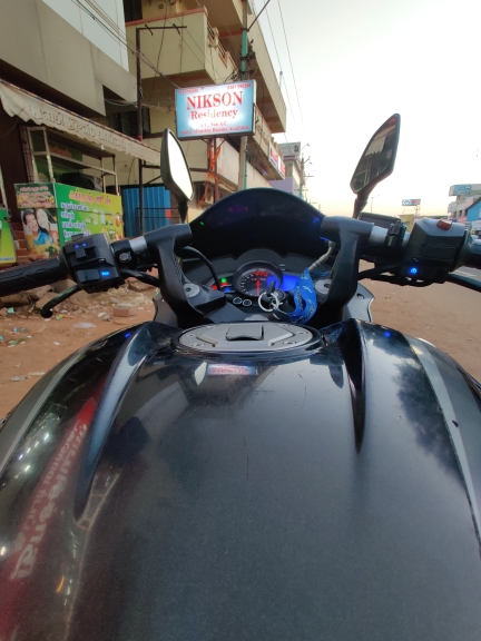 F1578243417107